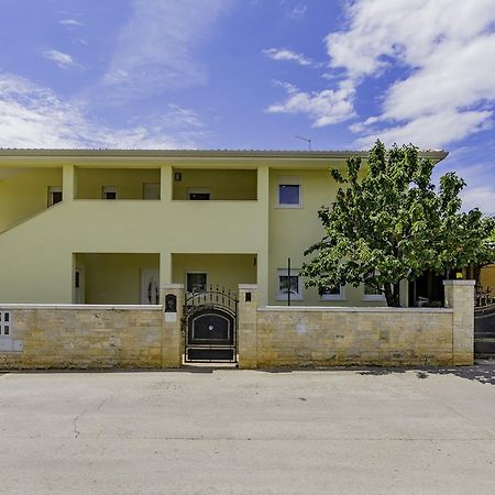 אומאג Apartment Kraljevic מראה חיצוני תמונה