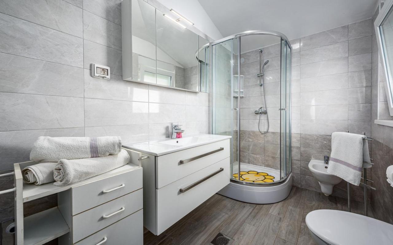 אומאג Apartment Kraljevic מראה חיצוני תמונה