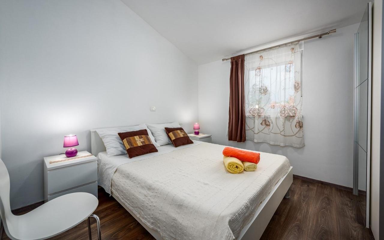 אומאג Apartment Kraljevic מראה חיצוני תמונה
